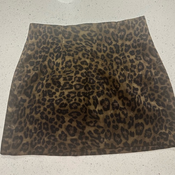 Zara cheetah skirt - Picture 1 of 2
